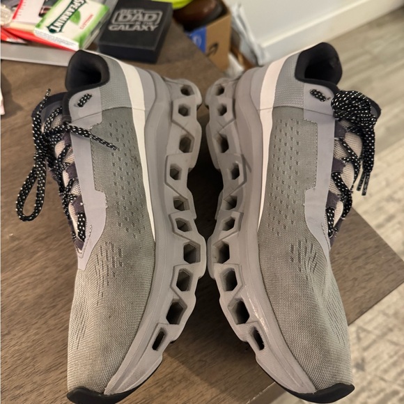 On Cloud Running Cloudmonster Sneakers - Men’s size 10 - Grey and White - Picture 7 of 16